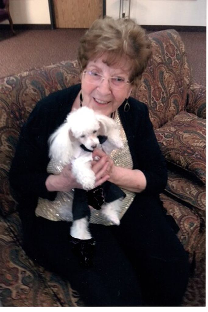Betty "Maxine" Chaney Profile Photo