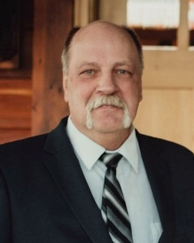 Thomas Edward Palicki Profile Photo