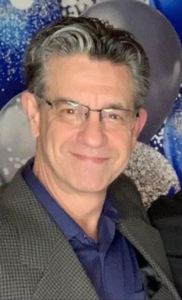 Frank Michael Rich Iii Profile Photo