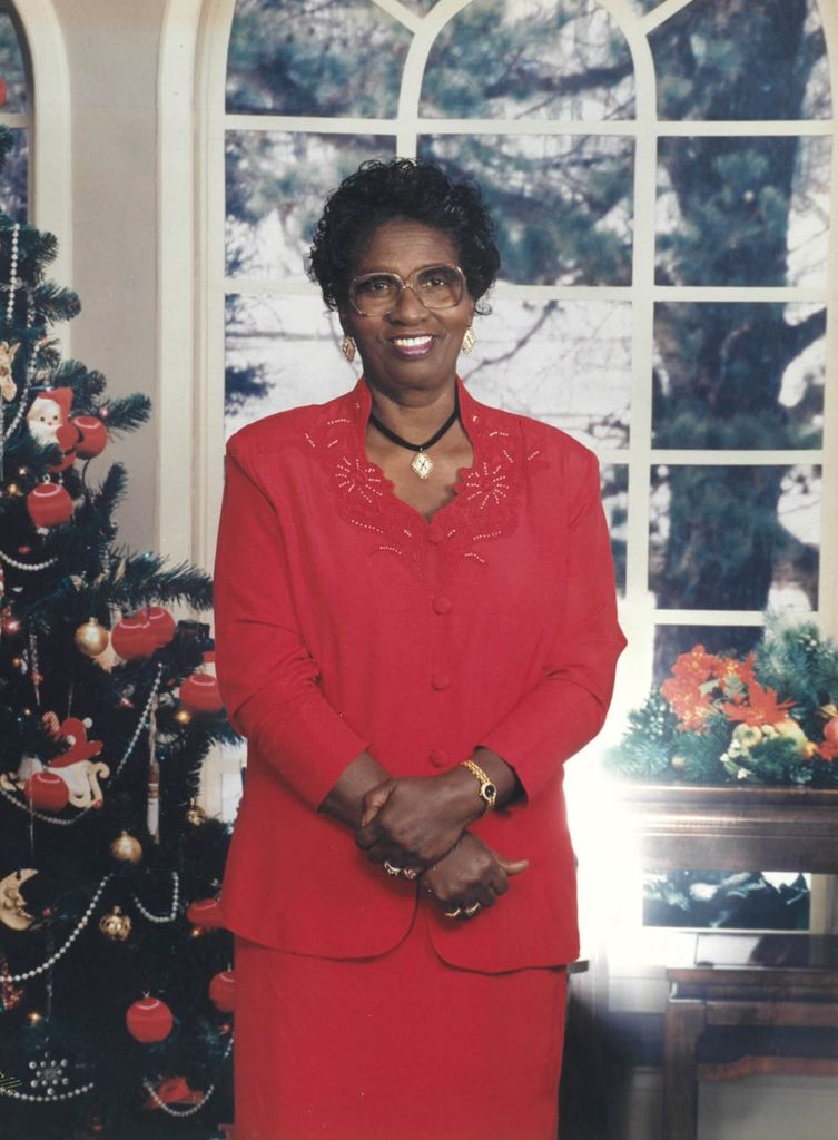 Ms. Lillie Crowley Profile Photo