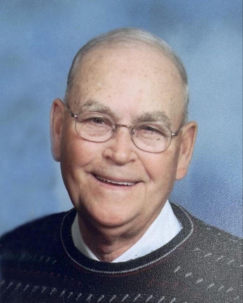 Everett Hunt