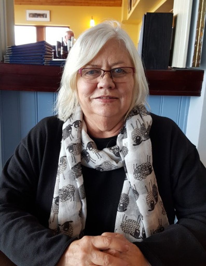 Kathy Lee (Grubb)  Mezick