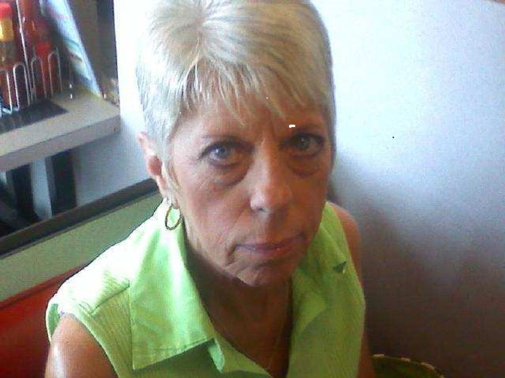 Faye (Lazenby)  Dye Profile Photo