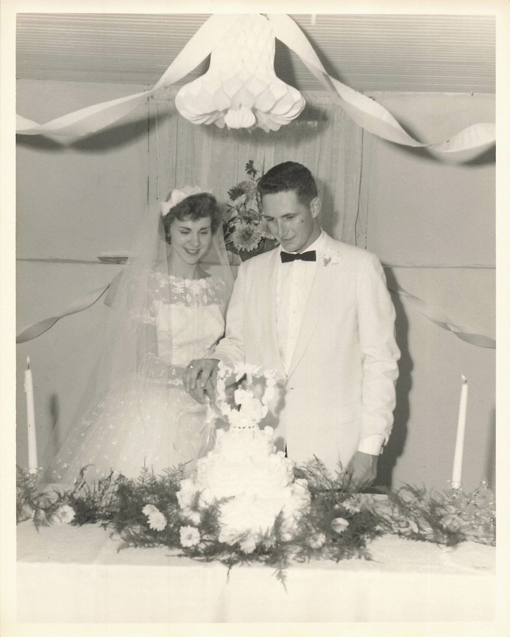 Richard E Taylor Obituary March 28, 2022 - Grand View Funeral Home \u0026 Burial  Park, image size:1640x2048