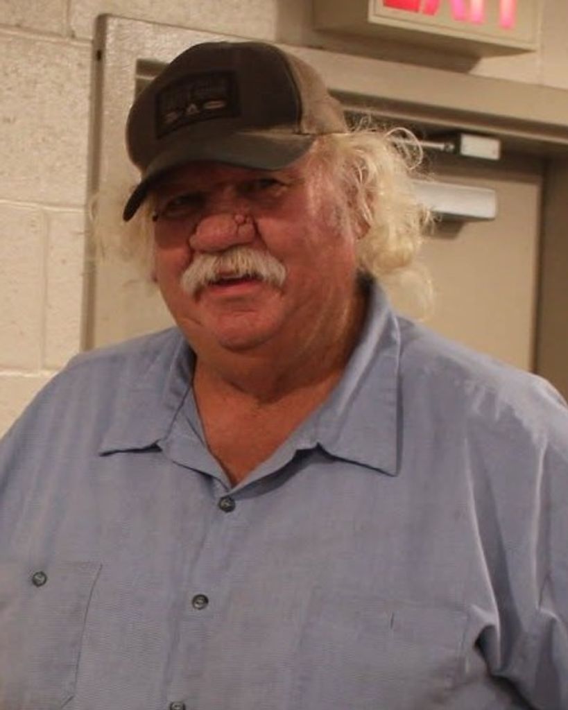Robert "Bobby" Lynnwood Smith