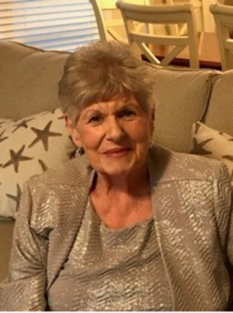 Carol Joyce Oliver Profile Photo
