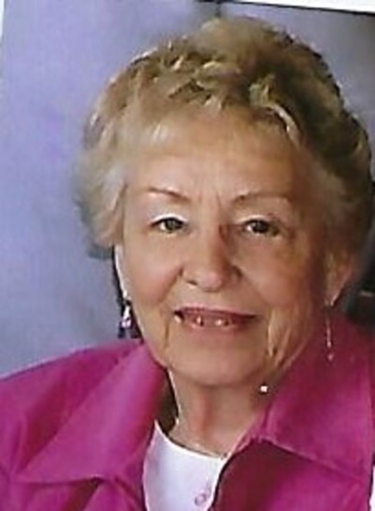 Jeanette Winters Profile Photo