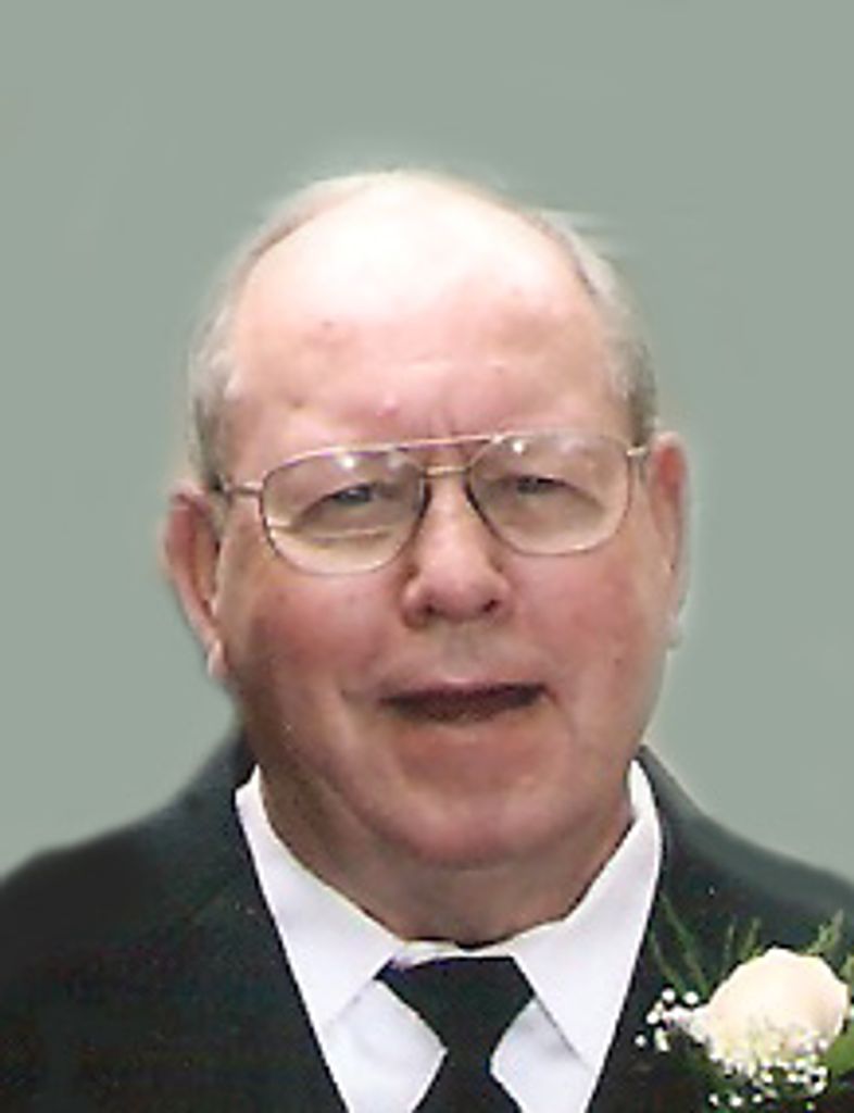 Lowell Wayne Hewlett Profile Photo