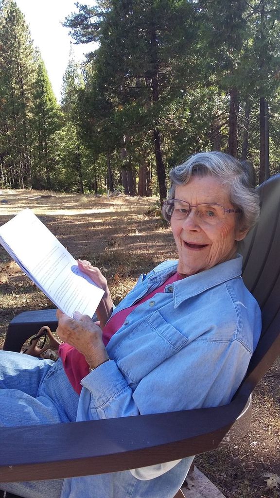 Nan Elizabeth Davidson Profile Photo