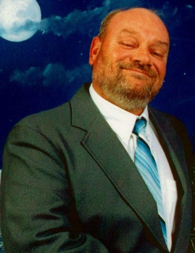 Richard Phillips Profile Photo