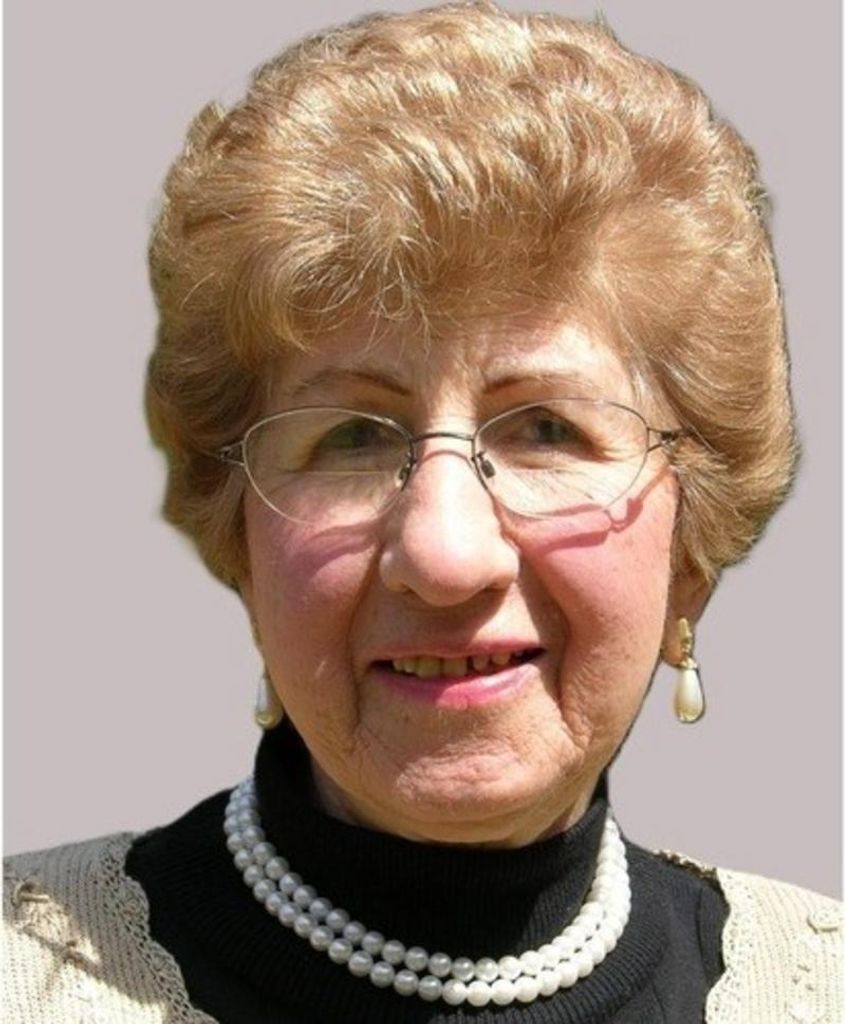 Lena Tobias Profile Photo
