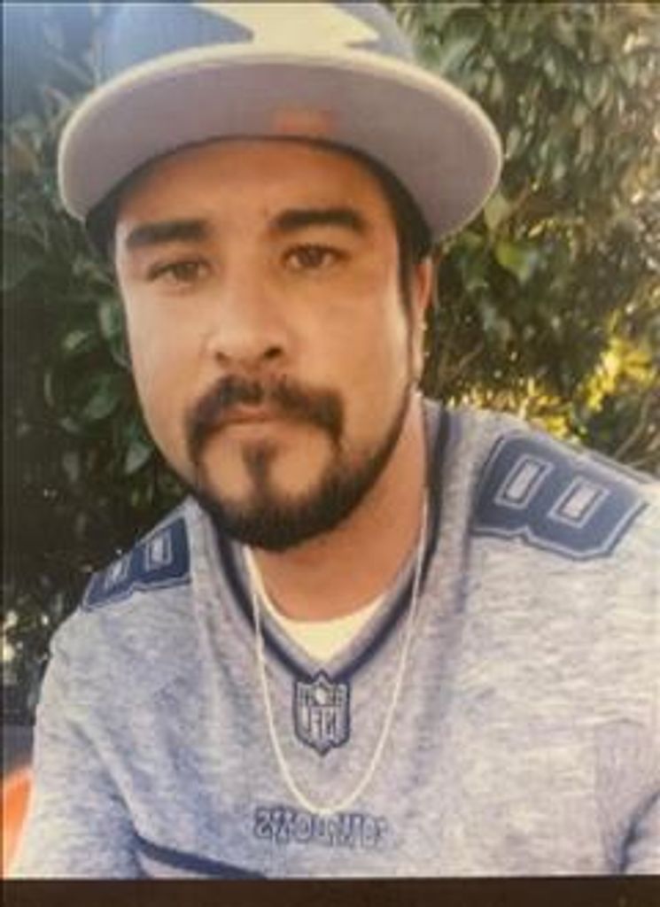 Juan Holguin Profile Photo