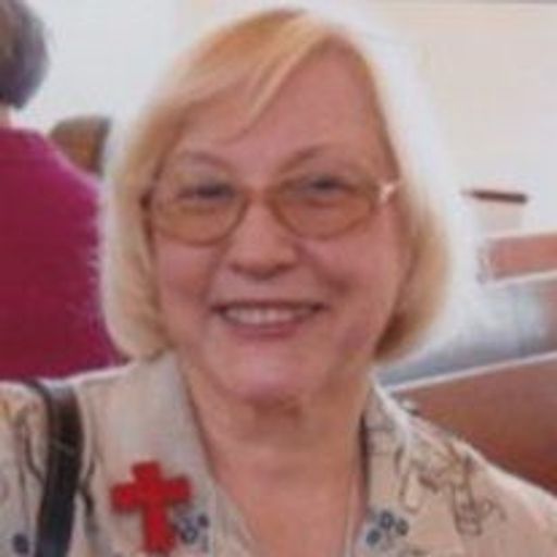Suzanne Roberts Profile Photo