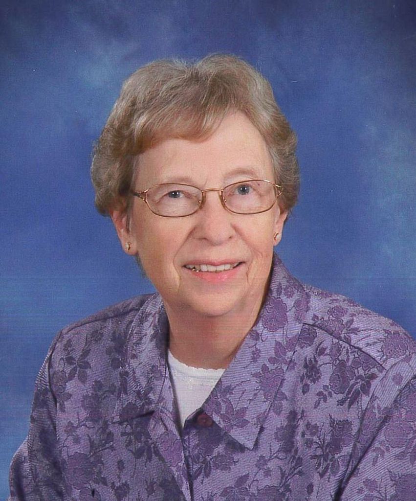 Iris Marie Briesacher Profile Photo