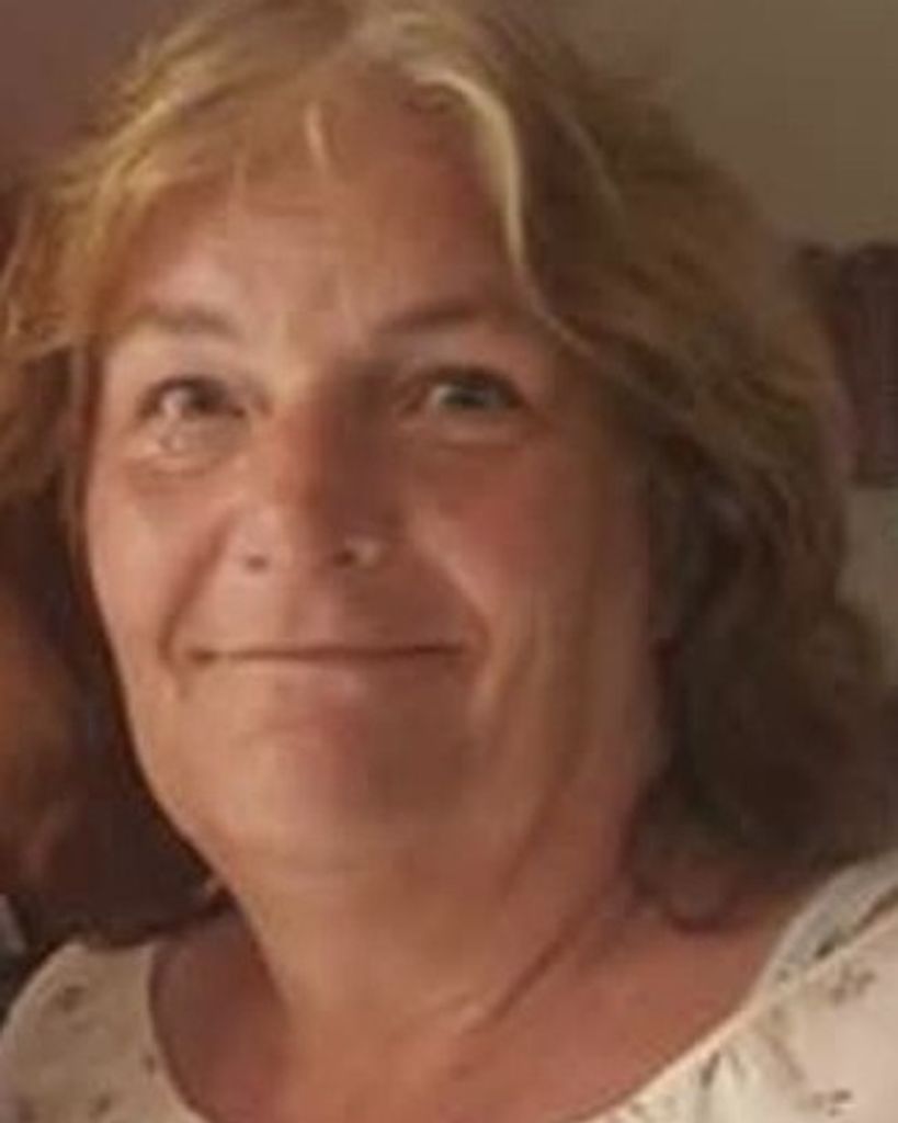 Deloris E. "Dee" Clagg