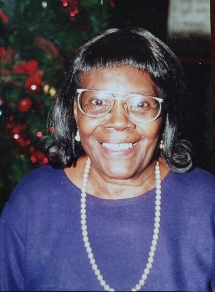 Naomi Ellis Profile Photo