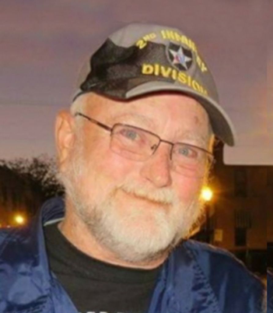 Robert Kelly Profile Photo