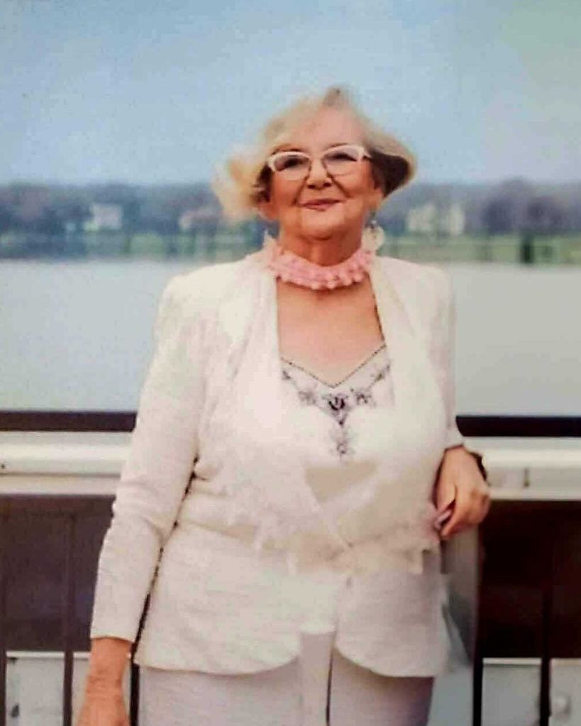 Jean McCombs Profile Photo