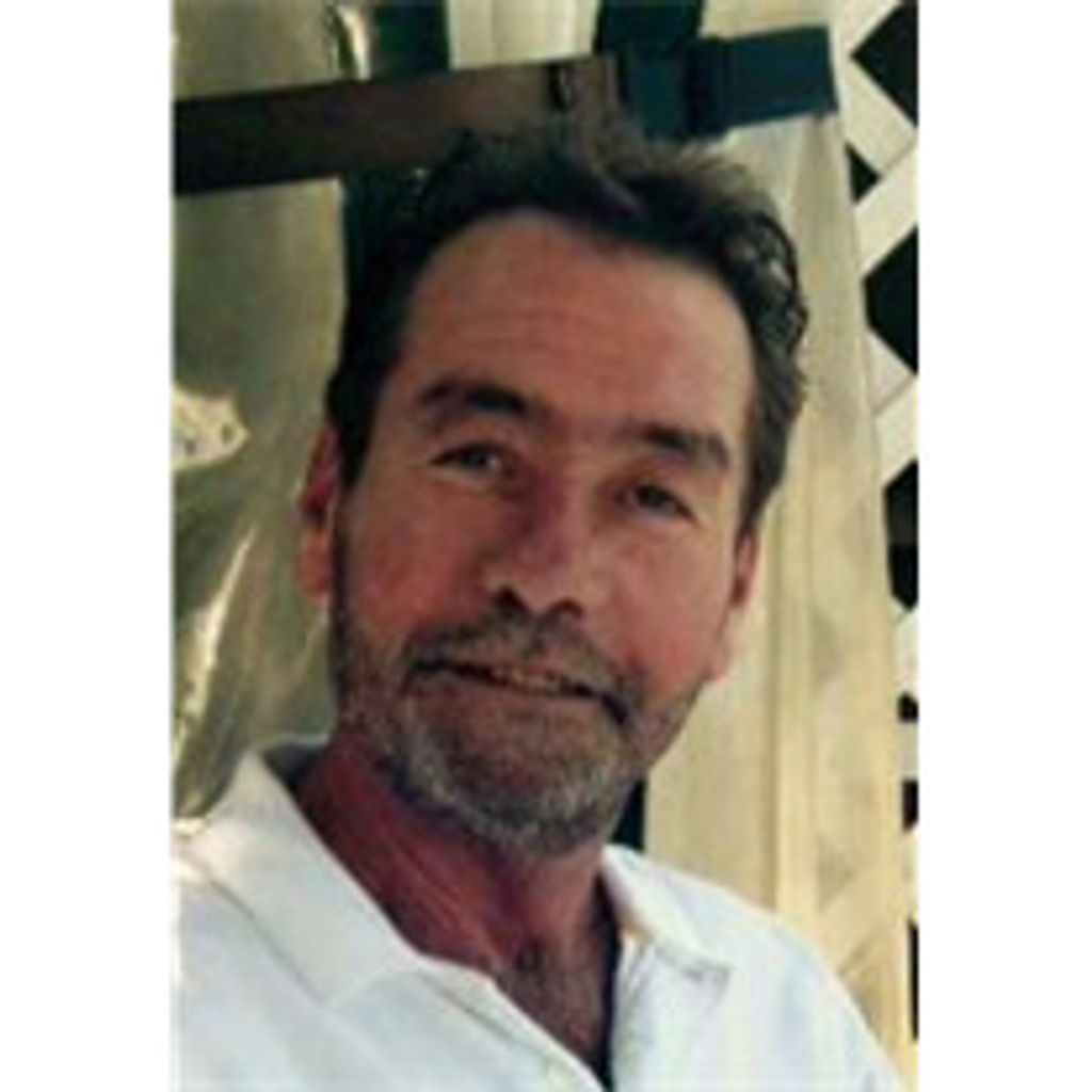 Brett Davis