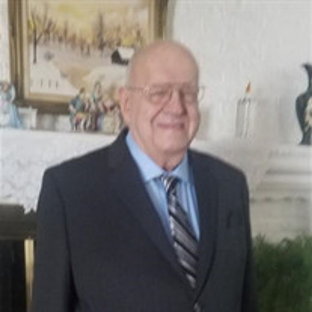 Franklin "Frank" Beckett