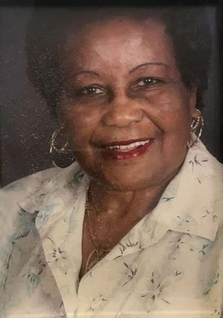 Ms. Daphne Hill Profile Photo