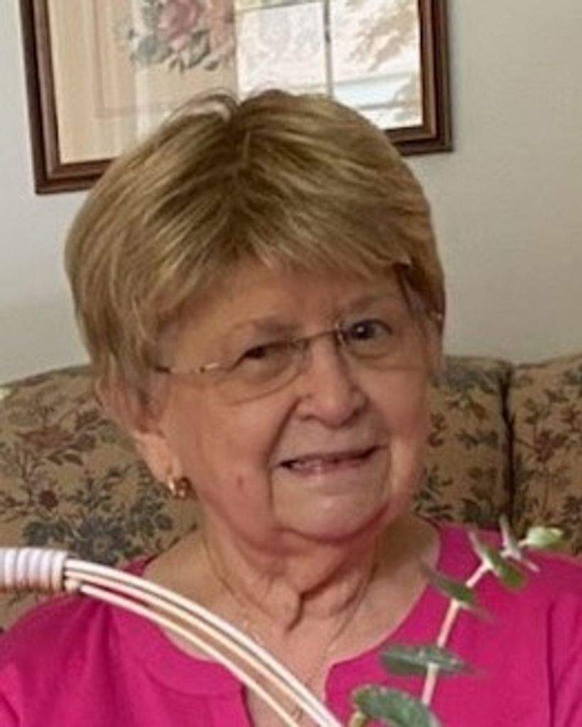 Dolores Hanusovsky Profile Photo