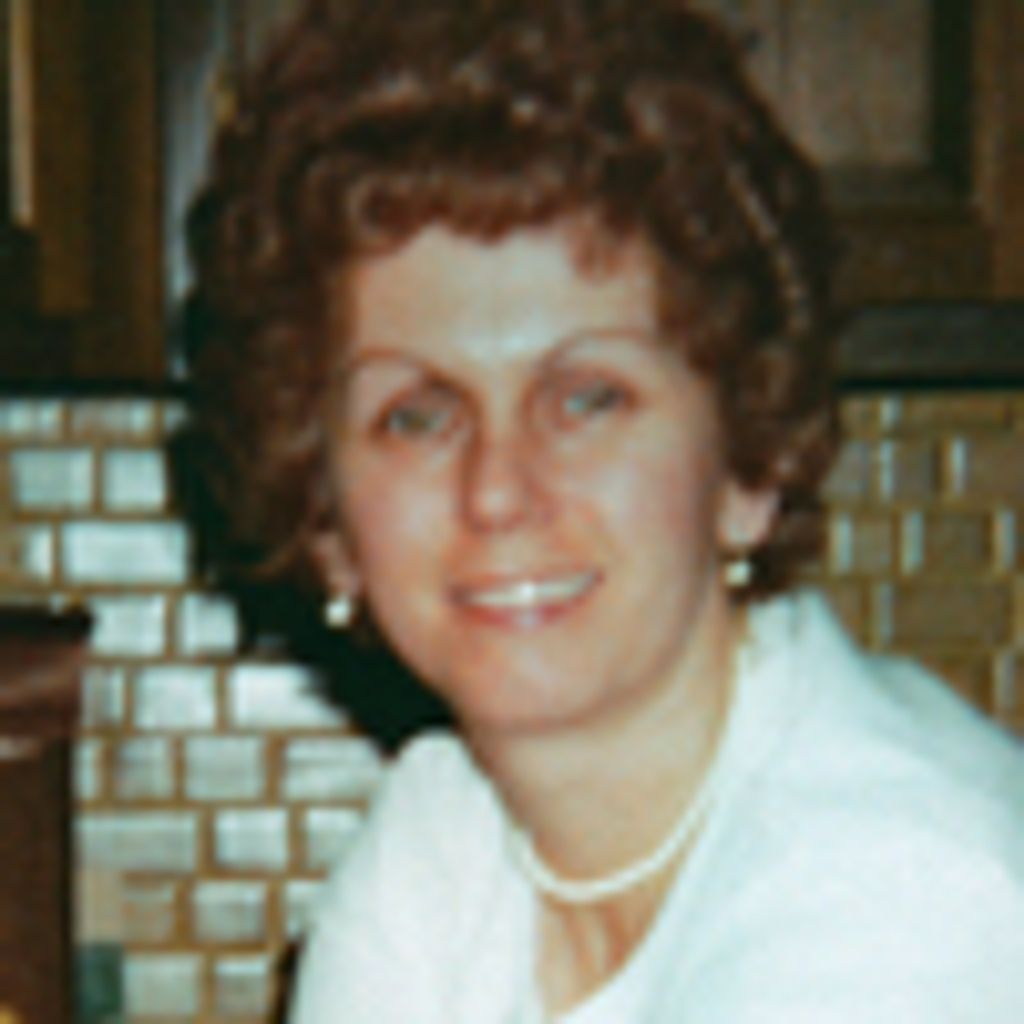 Helga Lange Profile Photo