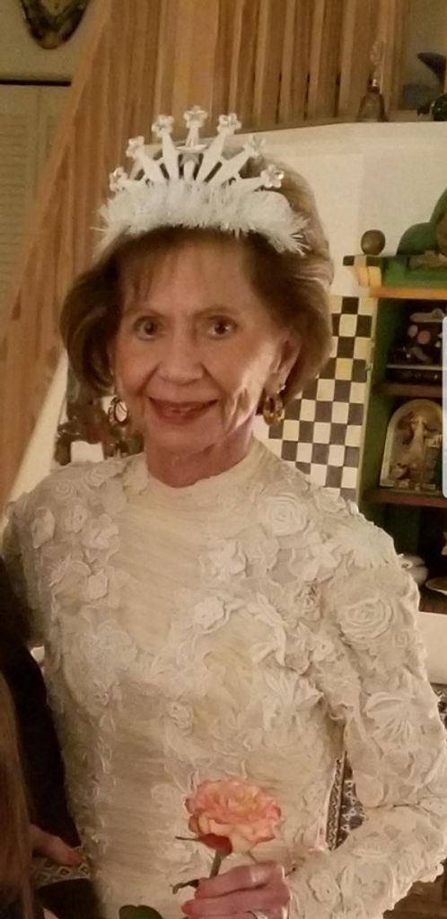 Elizabeth Marie Bruna Profile Photo