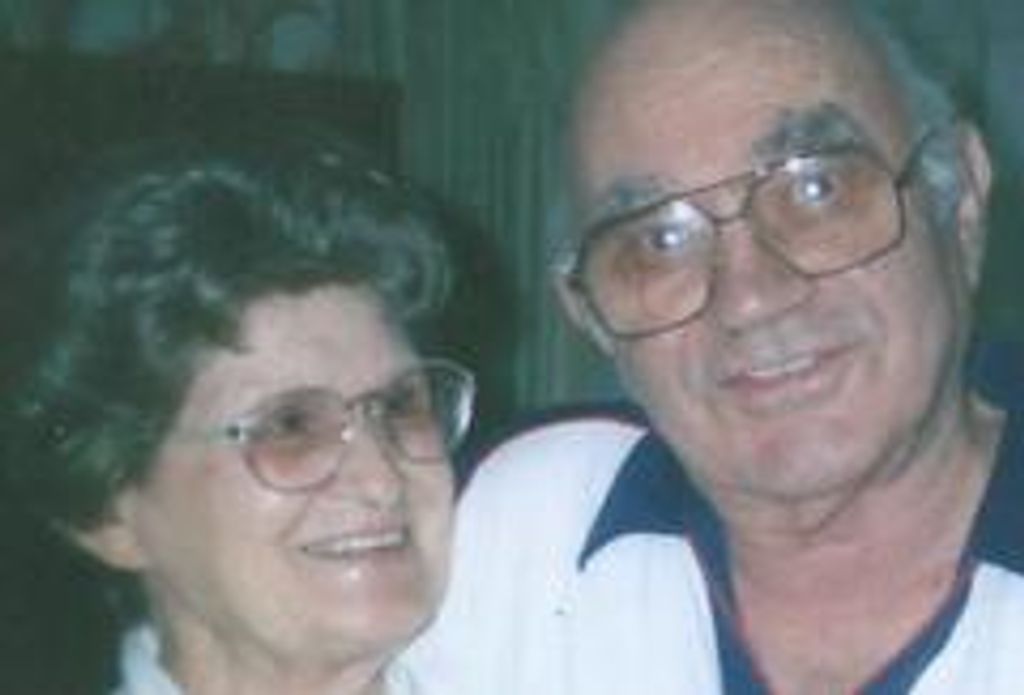 Suzanne E Reeves