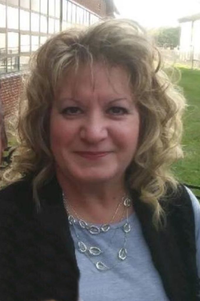 Caroline (Weiczorrek)  Schroeder