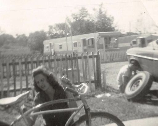 Irene (Wright)  Simpson photo gallery thumbnail 265 of 296