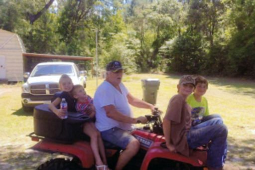 Vanice "Bubba" H. Lott photo gallery thumbnail 7 of 33