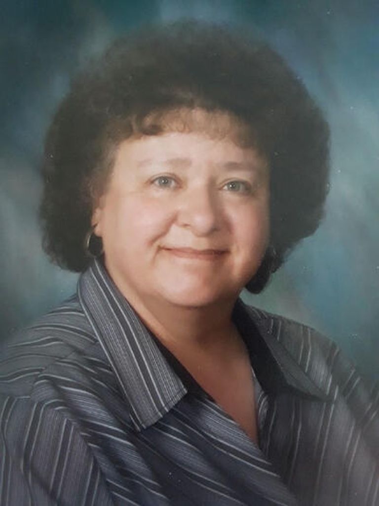 Helen R. Gzanowicz Profile Photo