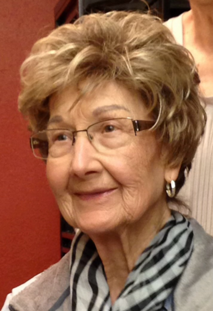 Leona Bartonek Profile Photo