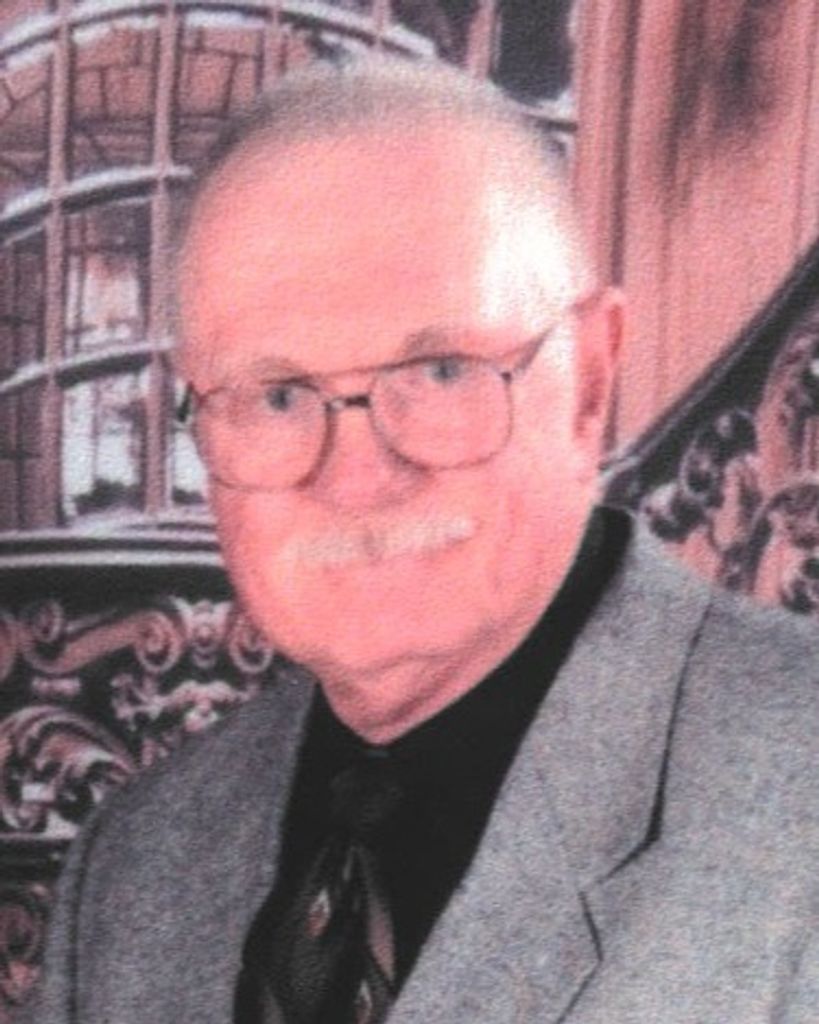 Thomas "Tom" Michael Newhouse