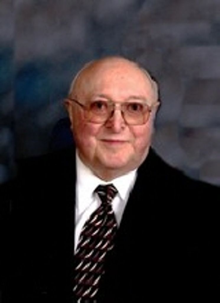 Robert E Wolf