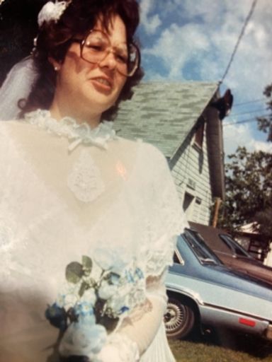 Wendy L Anderson photo gallery thumbnail 3 of 75