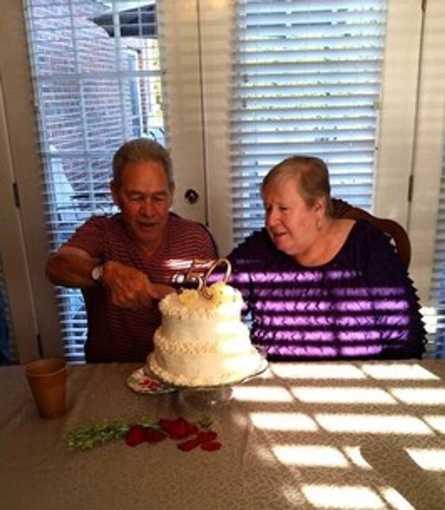 Linda Morrow Profile Photo