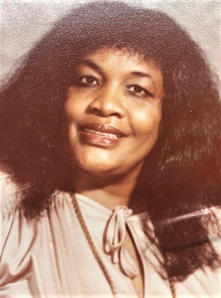 Mrs. Louise L. Jones Profile Photo