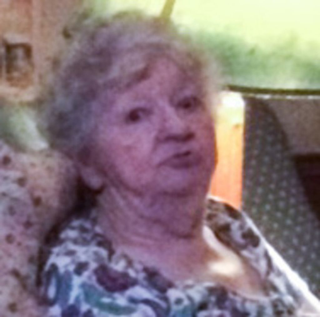 Leonore Maxine Best Profile Photo