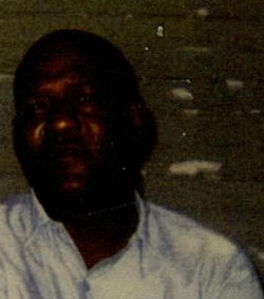 Enoch Lewis Profile Photo