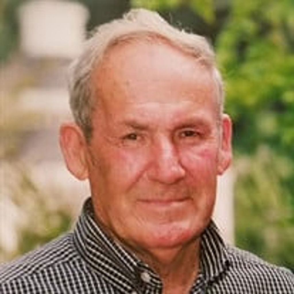 Carlius  N. Grubb