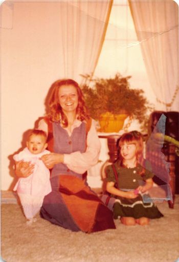 Kathleen Willock-Frank photo gallery thumbnail 11 of 88