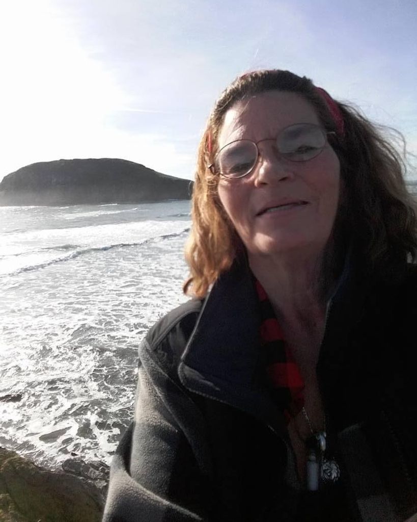 Debra Robin Charles Profile Photo