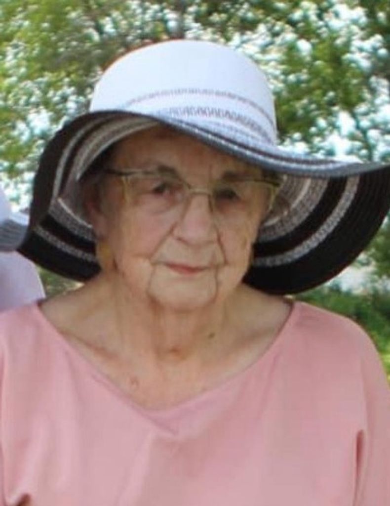 Leslee Kaye (Melvin)  Hott