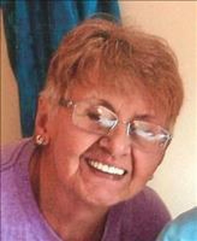 Evelyn M. (Robichaud) Stanikmas