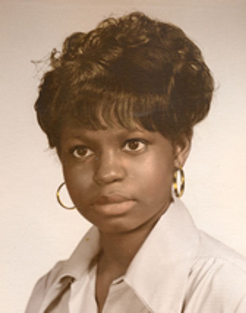 Yvonne "Bonnie" Lucas