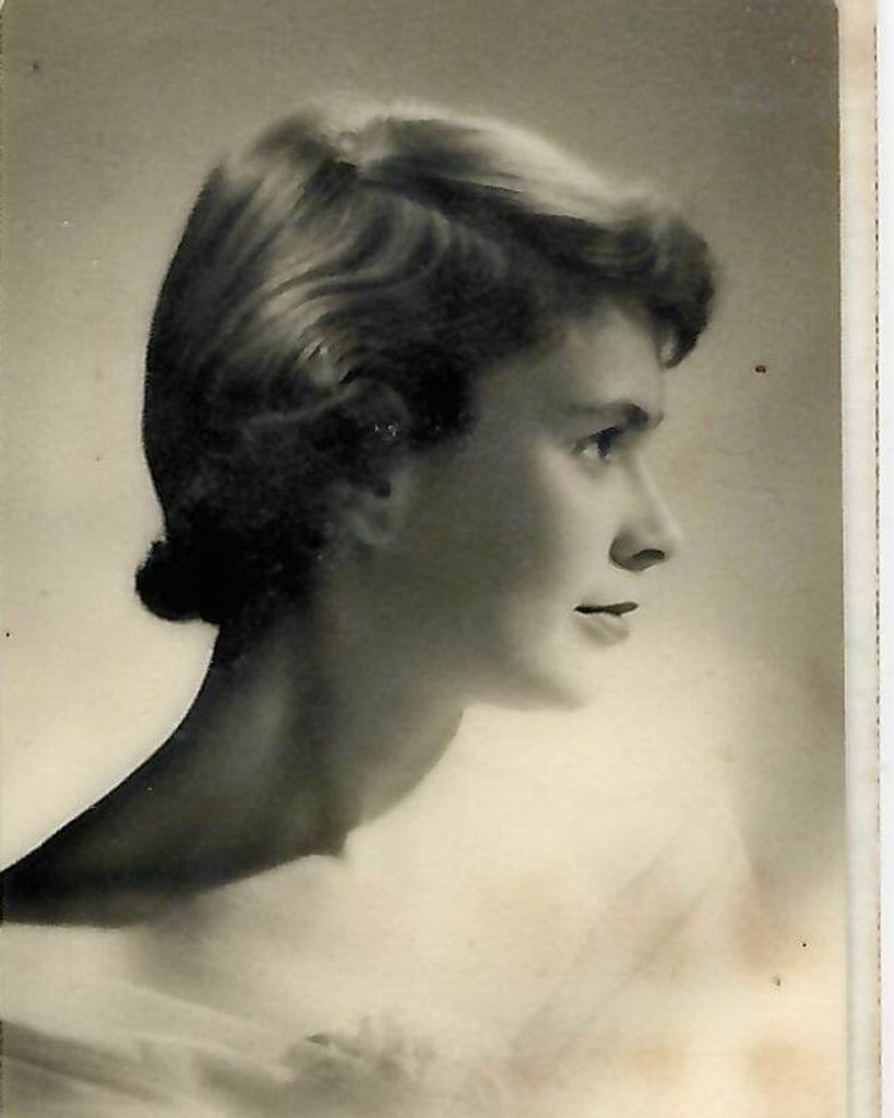 Sally Neilson Walker Profile Photo