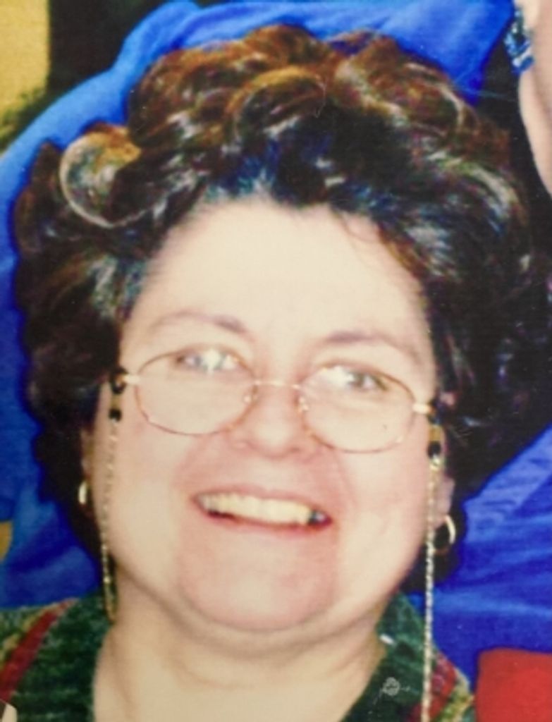 Christina M Robinson