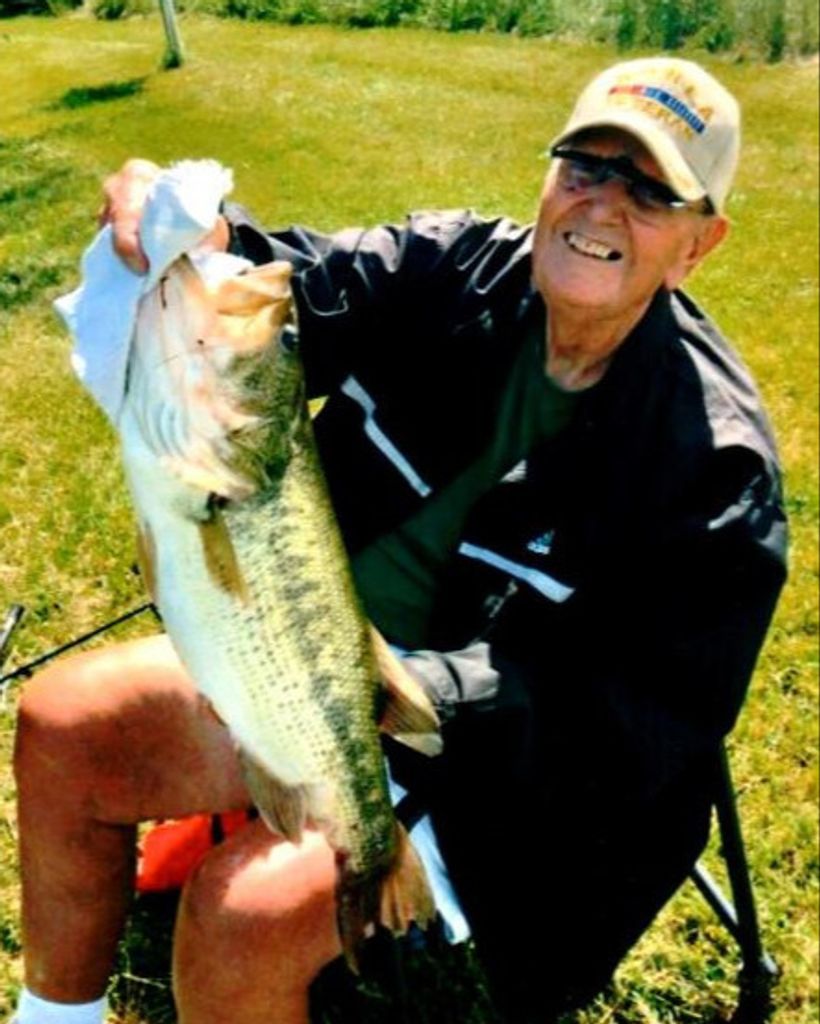 DENNIS F. COMBS Profile Photo